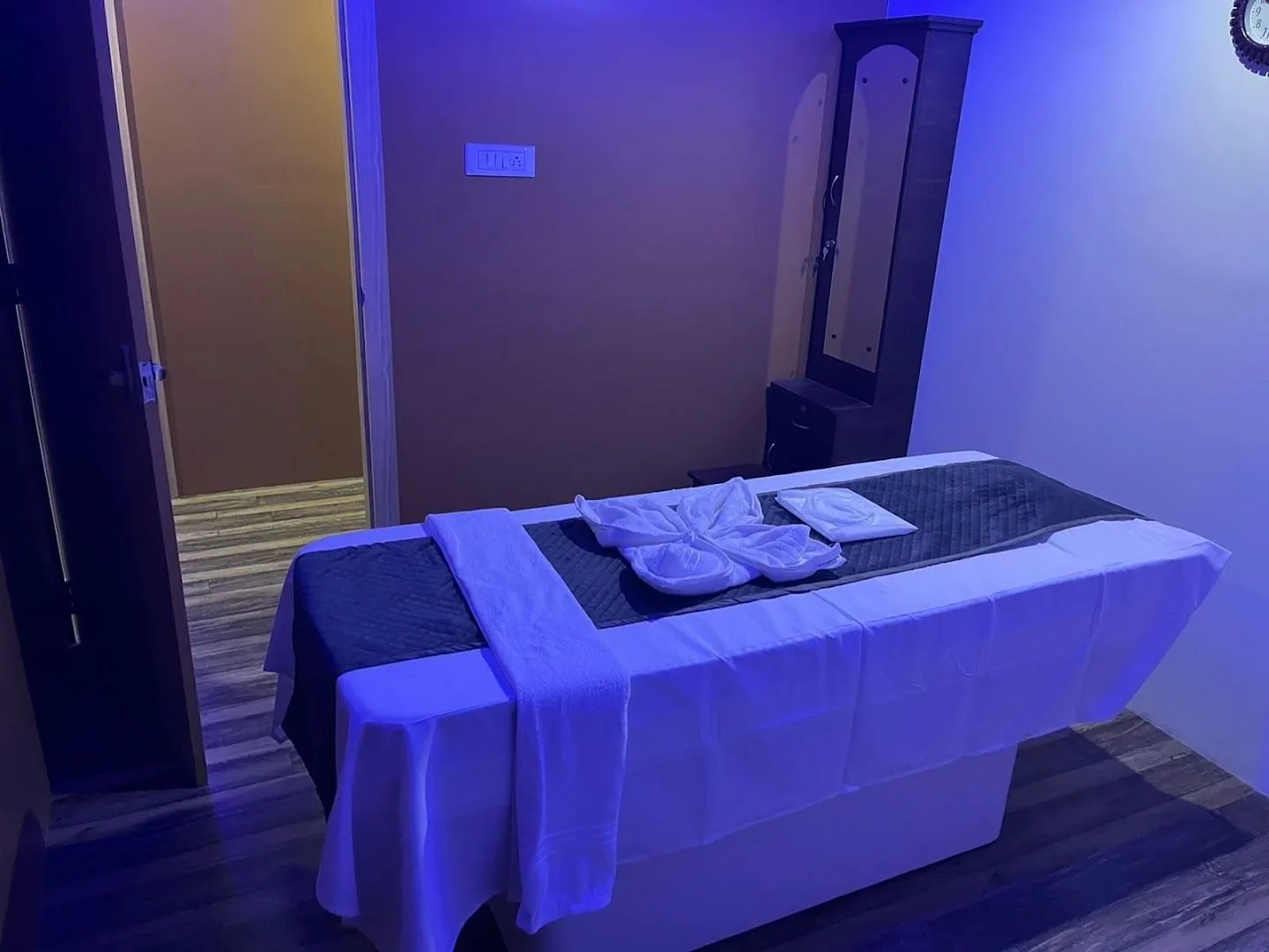 Bellona spa treatment room
